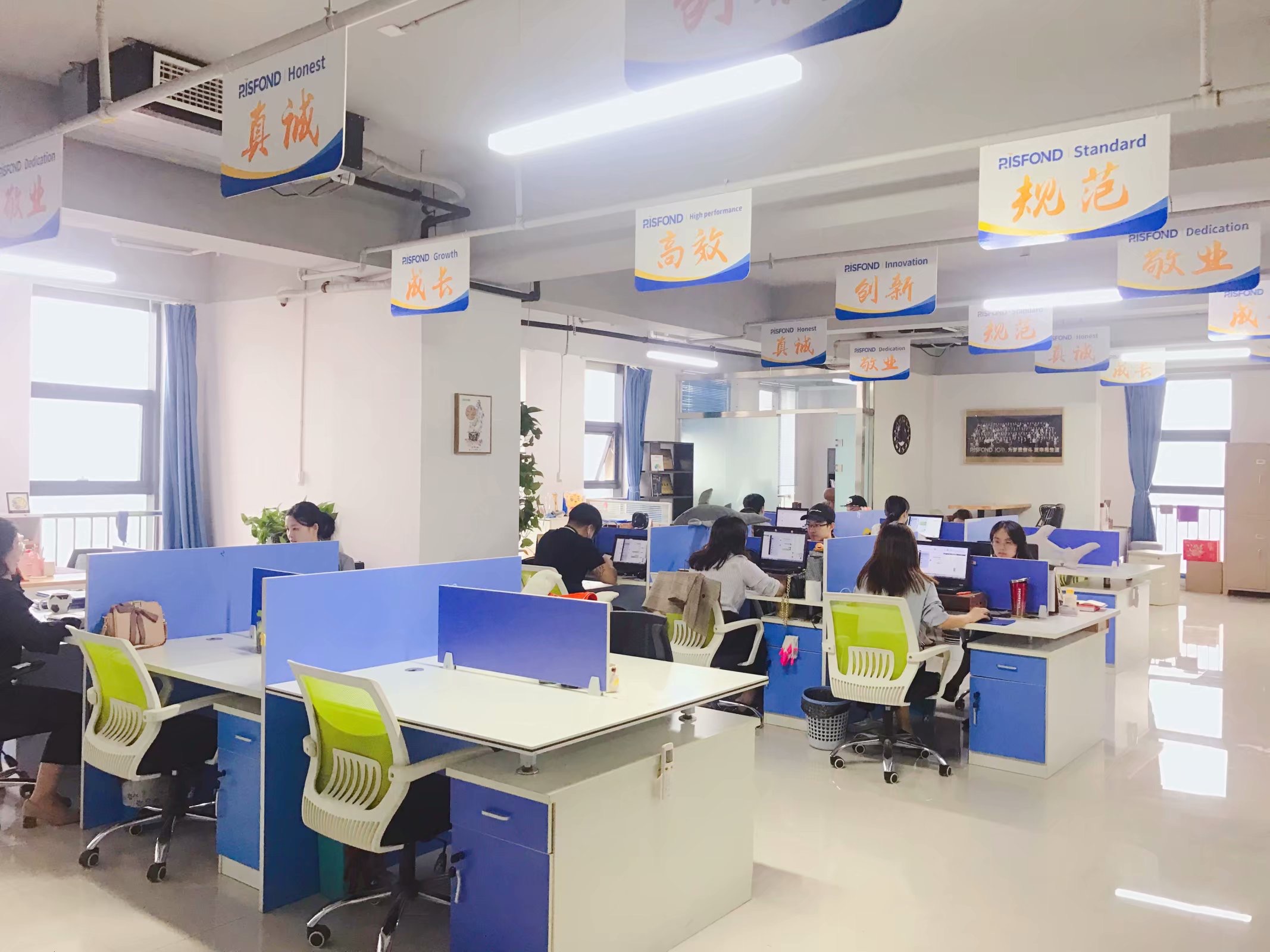 商务信息咨询的价值与实践——以邯郸市智者商务信息咨询为例